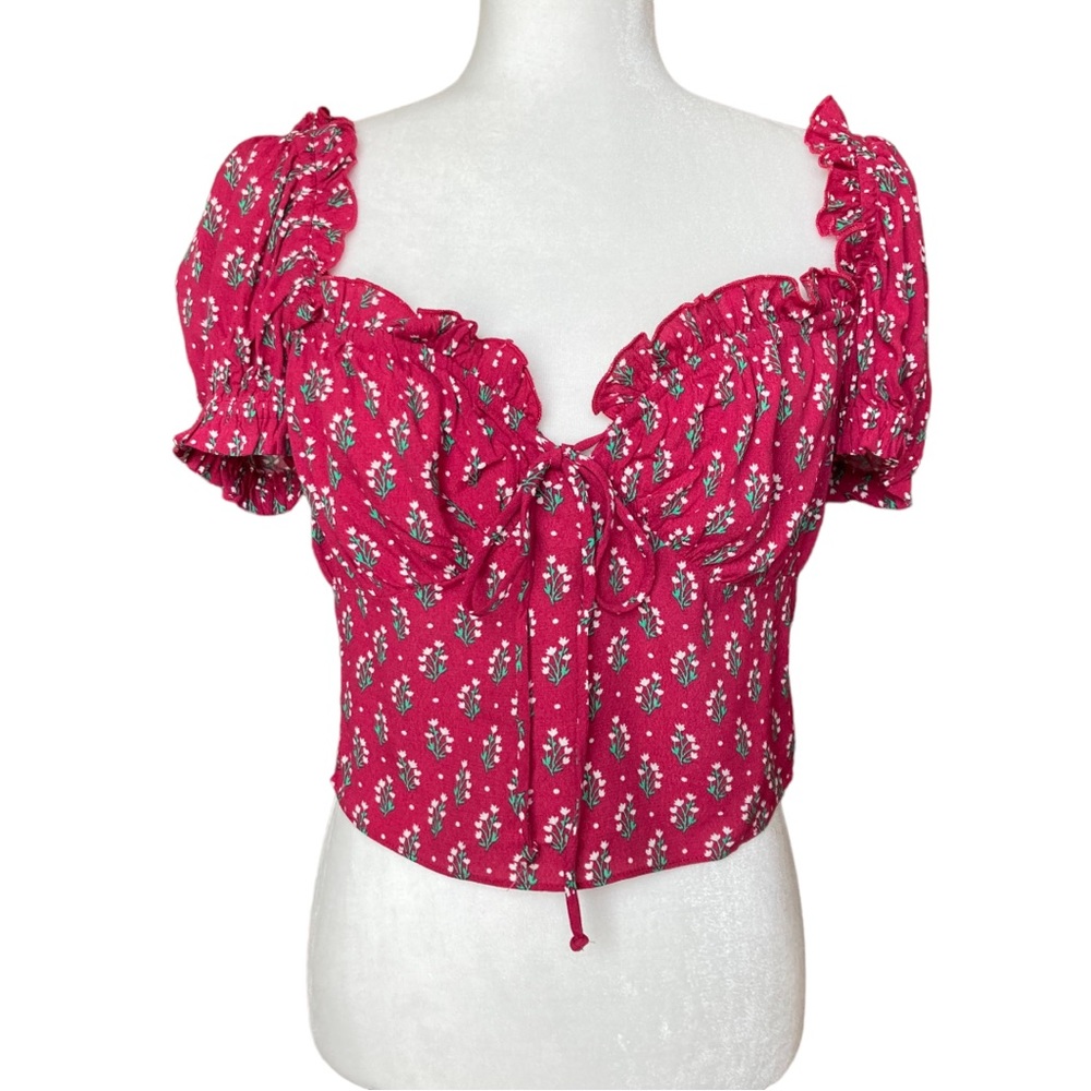 NWT Olivaceous Women’s fuschia short sleeve milkmaid crop top, Sz L